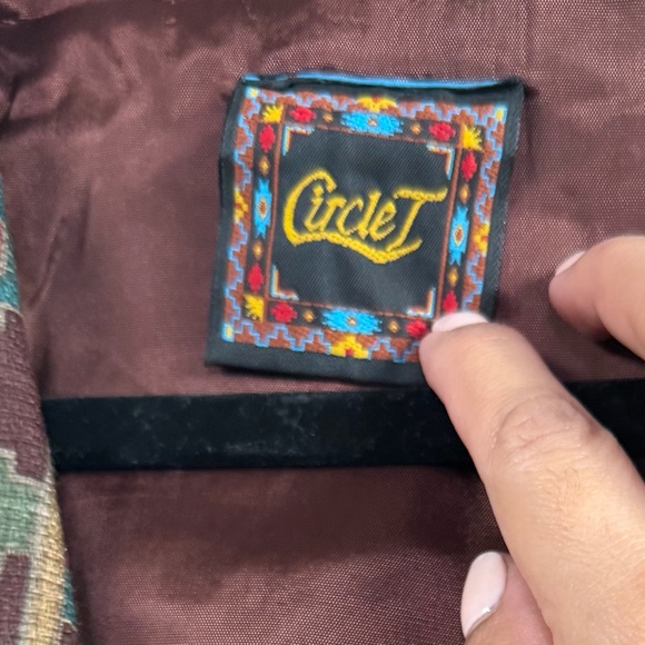 Circle T Vtg Geometric Patterned Vest and Maxi Skirt Set - Picture 2 of 9